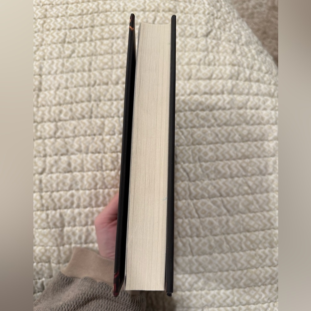 Belle Morte Hardcover Book - Picture 5 of 5